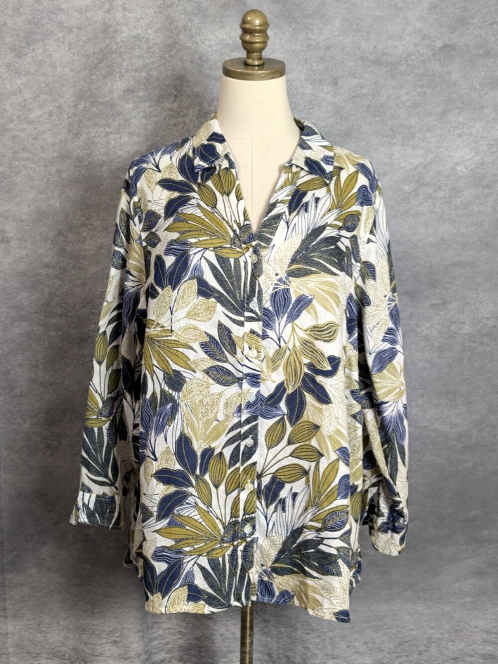 Tahari 100% Linen Tropical Leaf Print Button Up Shirt Plus 1X Resort Wear Casual